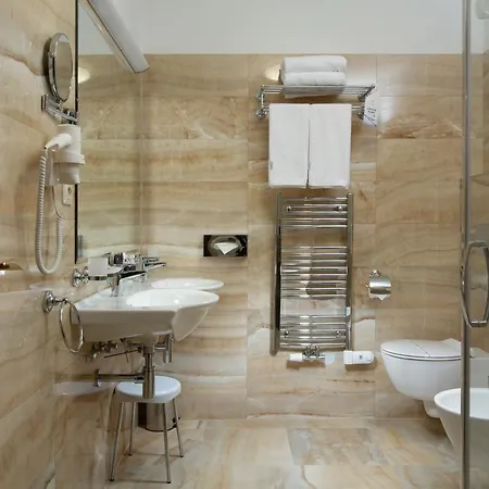 فندق Grandhotel Nabokov Mariánské Lázně