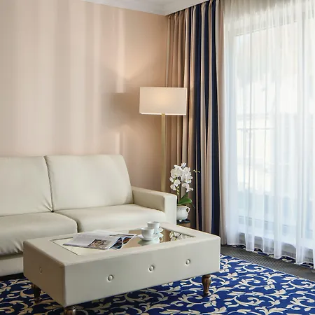 Grandhotel Nabokov 4*