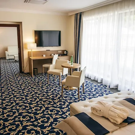 فندق Grandhotel Nabokov 4*